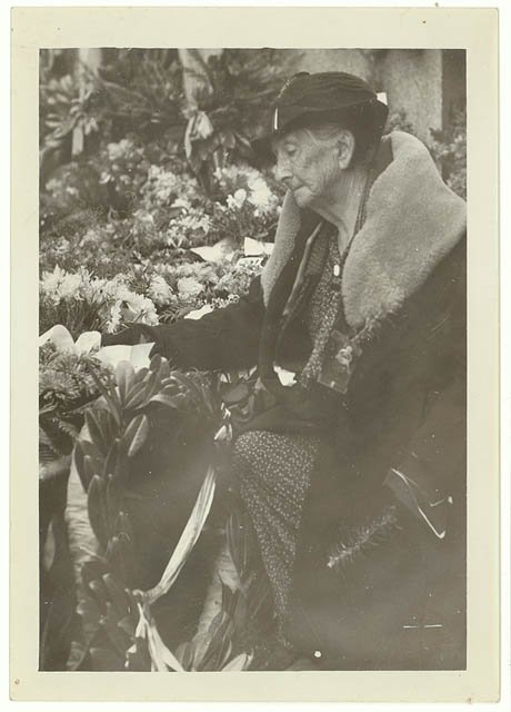 Mourning Sam Hood (1915–50)