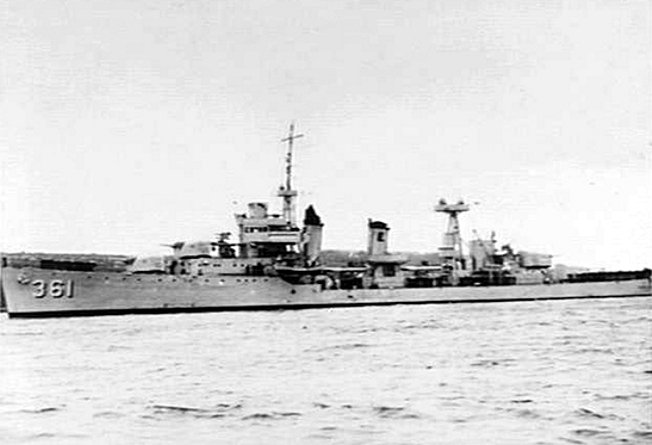 USS Clark (DD-361) at Sydney in 1941