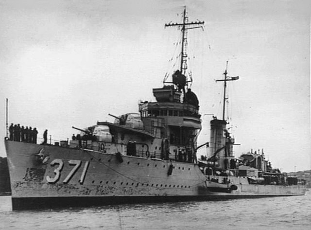 USS Conyngham (DD-371) at Sydney 1941