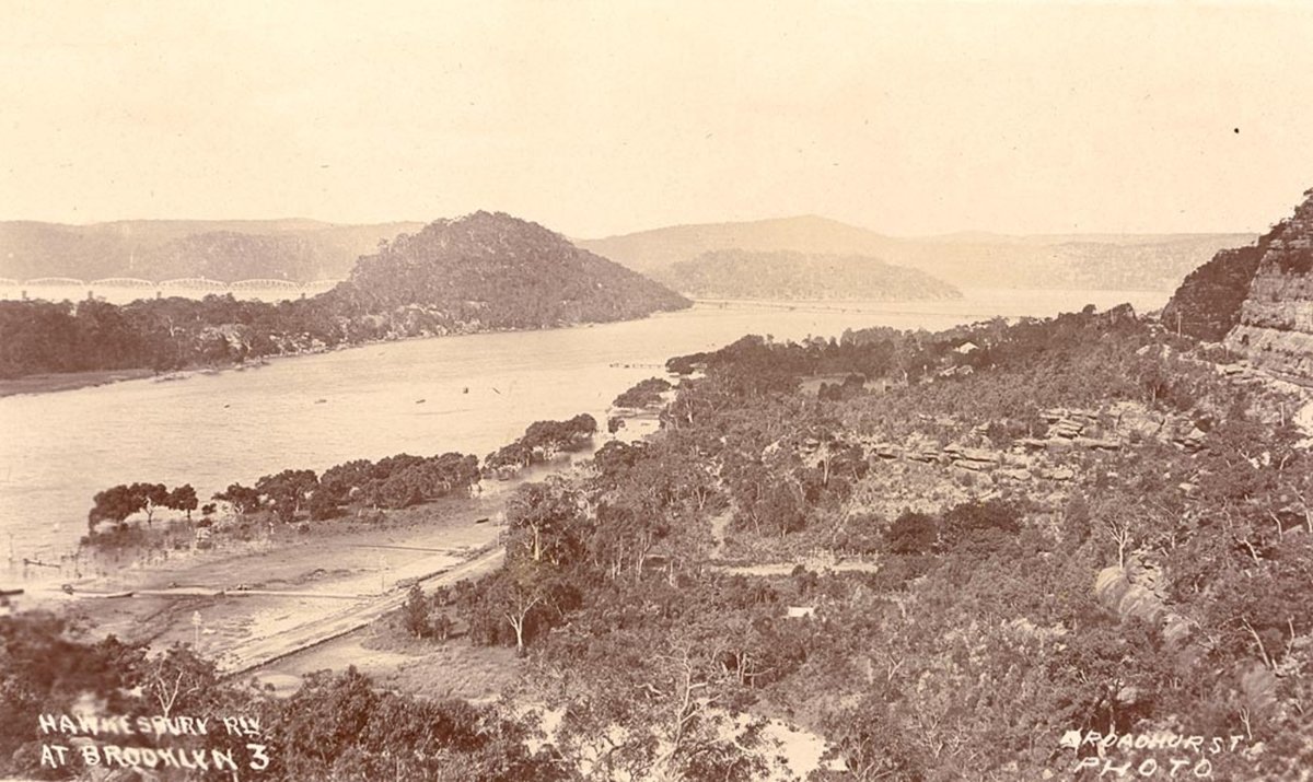 Hawkesbury River at Brooklyn (1900–27)