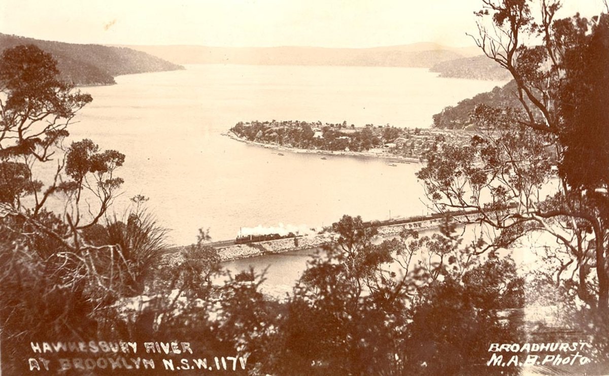Hawkesbury River at Brooklyn NSW (1900–27)