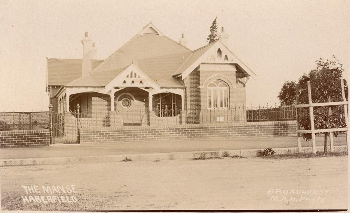 The Manse Haberfield Federation style house (1900–27)