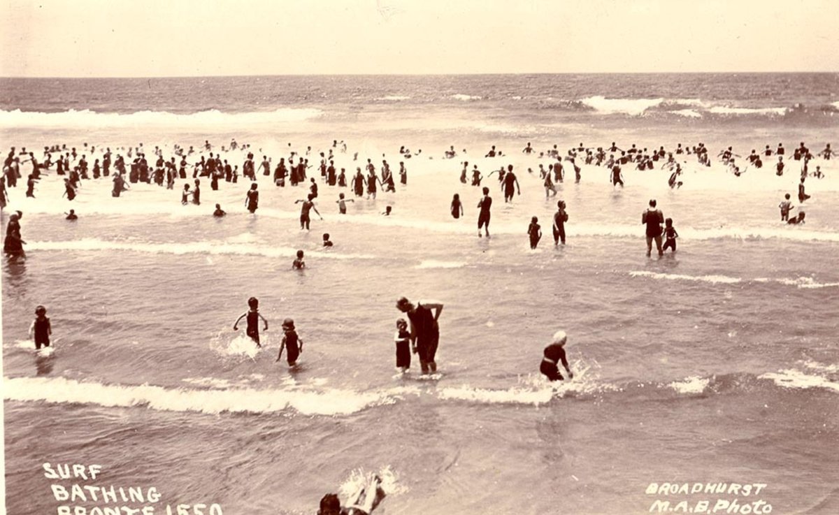 Surf Bathing Bronte (1900–27)