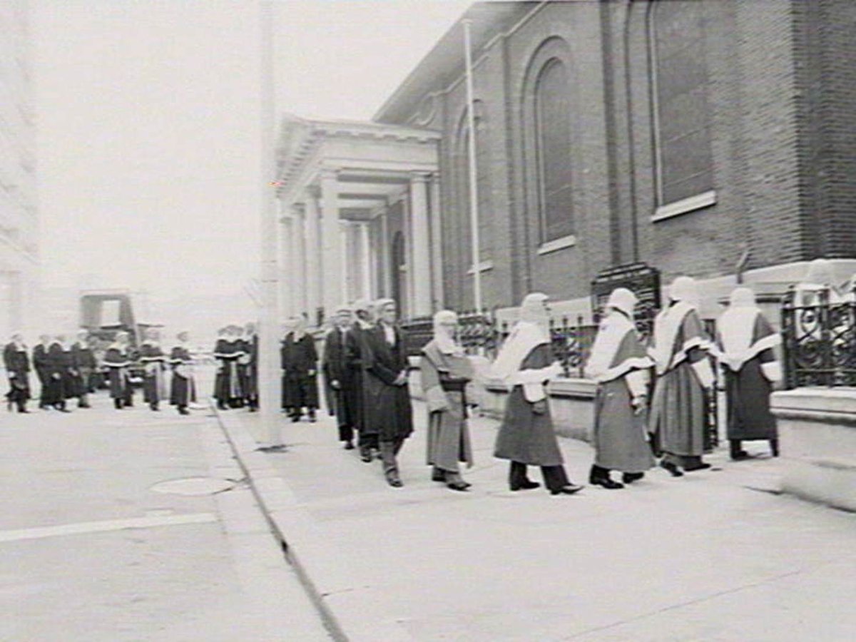 Opening of new Supreme Court building, Sydney (1977)