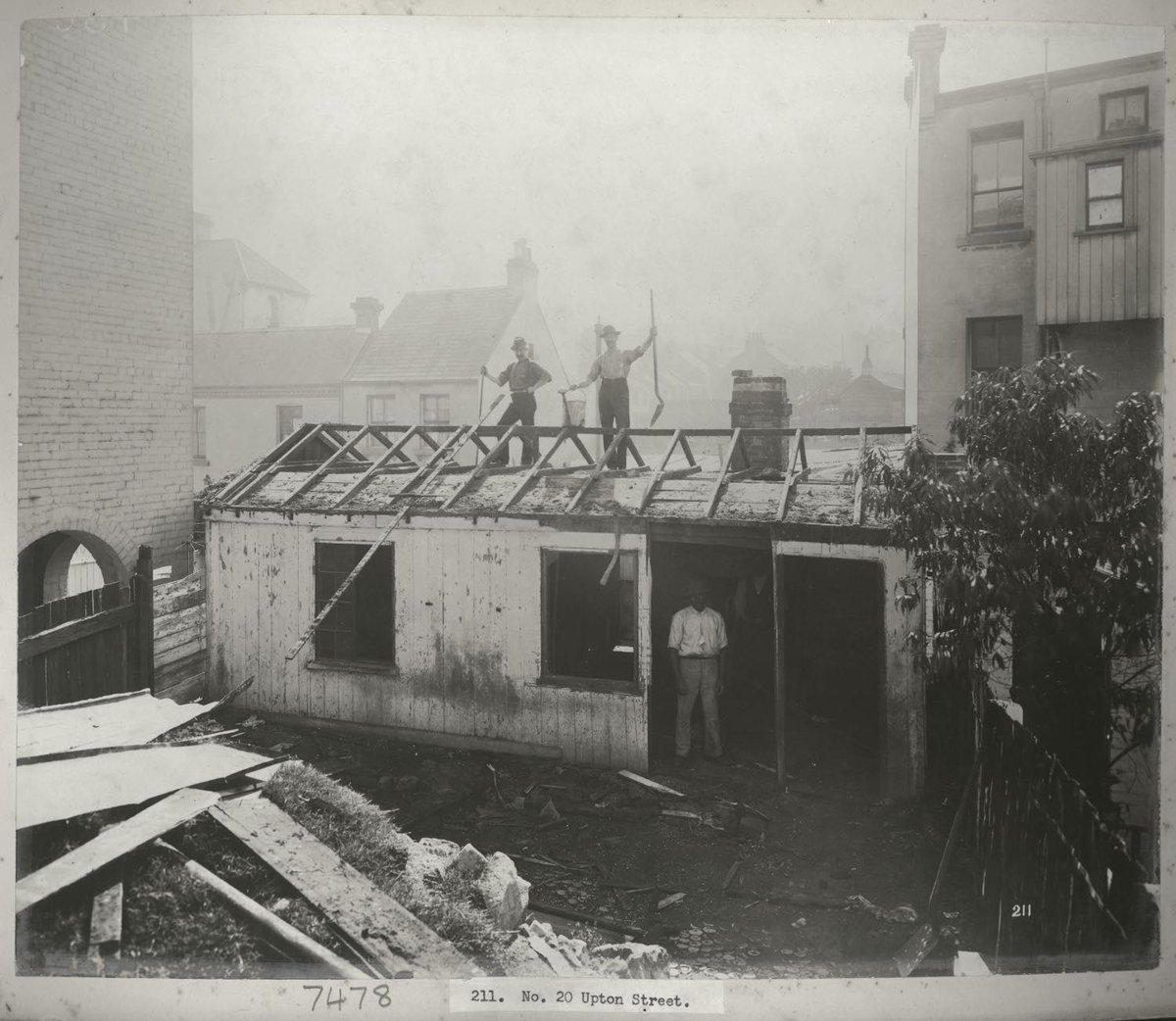 Views taken during Cleansing Operations, Quarantine Area, No. 20 Upton Place, Sydney (NSW) (c. 1900)