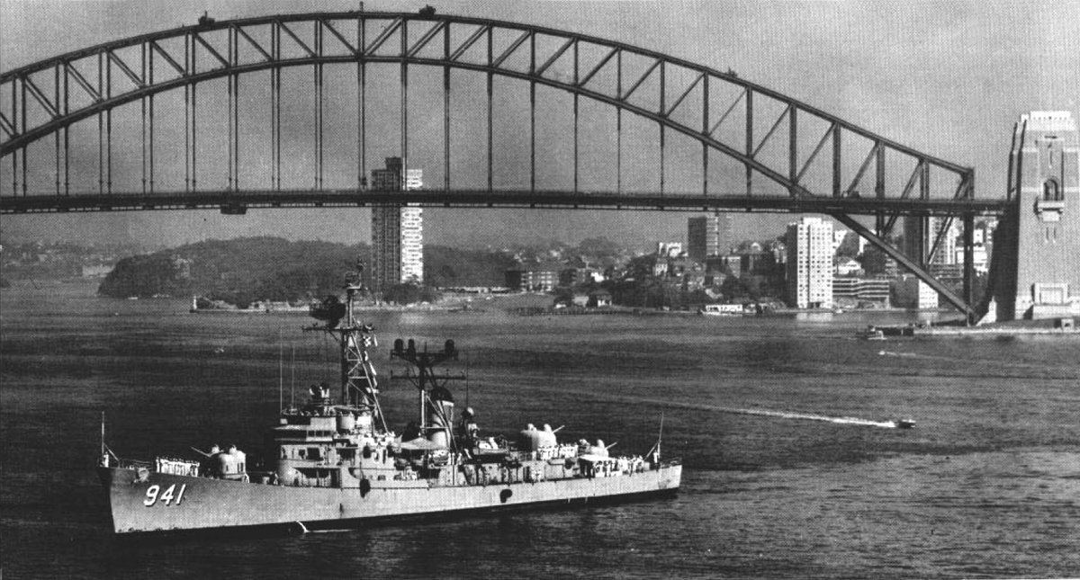 USS Du Pont (DD-941) at Sydney 1969, Sydney Harbour