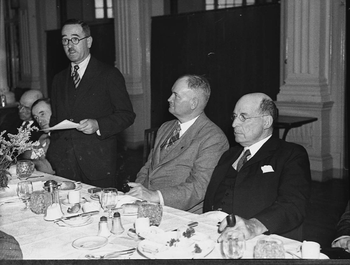 M Militia United Service Institute dinner Colonel Morshead speaking (1937)