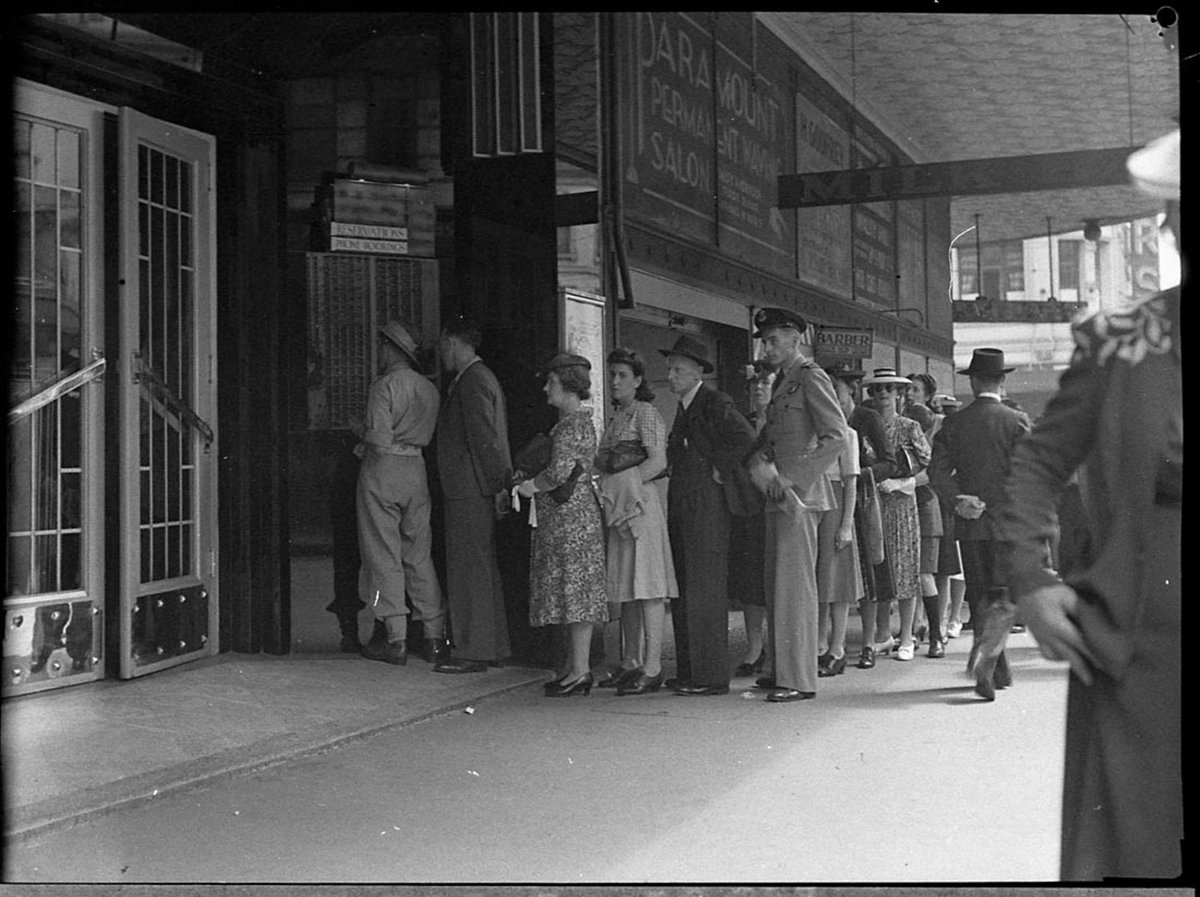 This happy breed at Esquire Theatre taken for Mr Stewart Coad Fox Films (1946)