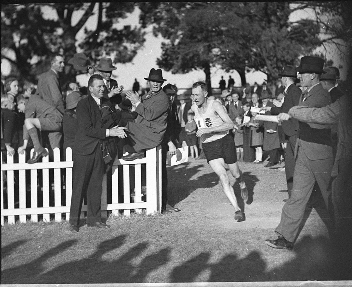 10000 metres cross country at Parramatta (1935)