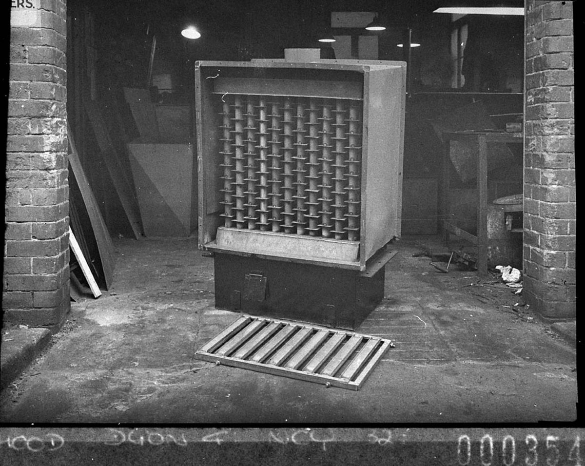 A filterbox, Sydney city centre (1945)