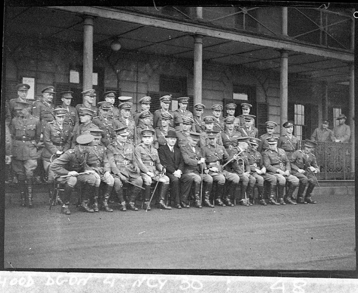 A group of 38 Army officers with the Minister for Defence Officers School group, Woollahra (1938)