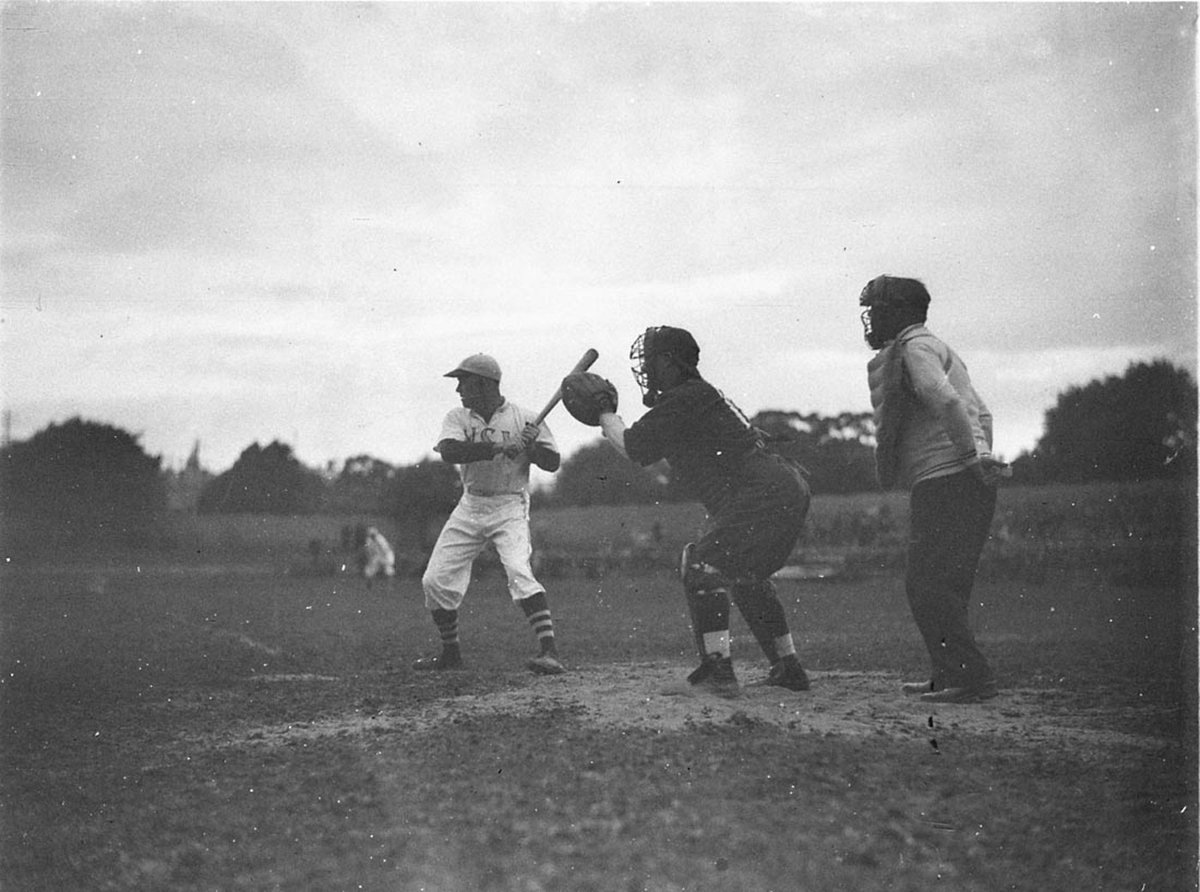 A NSW batter on the grid (1934)