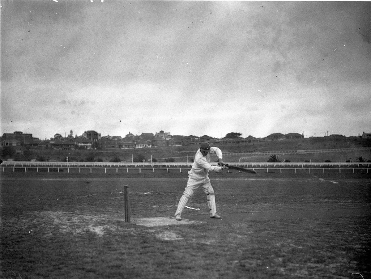 AJC versus parliamentarians cricket at Randwick Racecourse (1934)