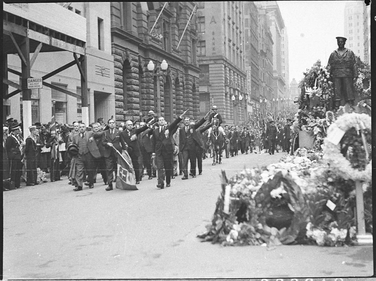 Arrival of Governor by Orford ie Anzac Day 1937, Martin Place