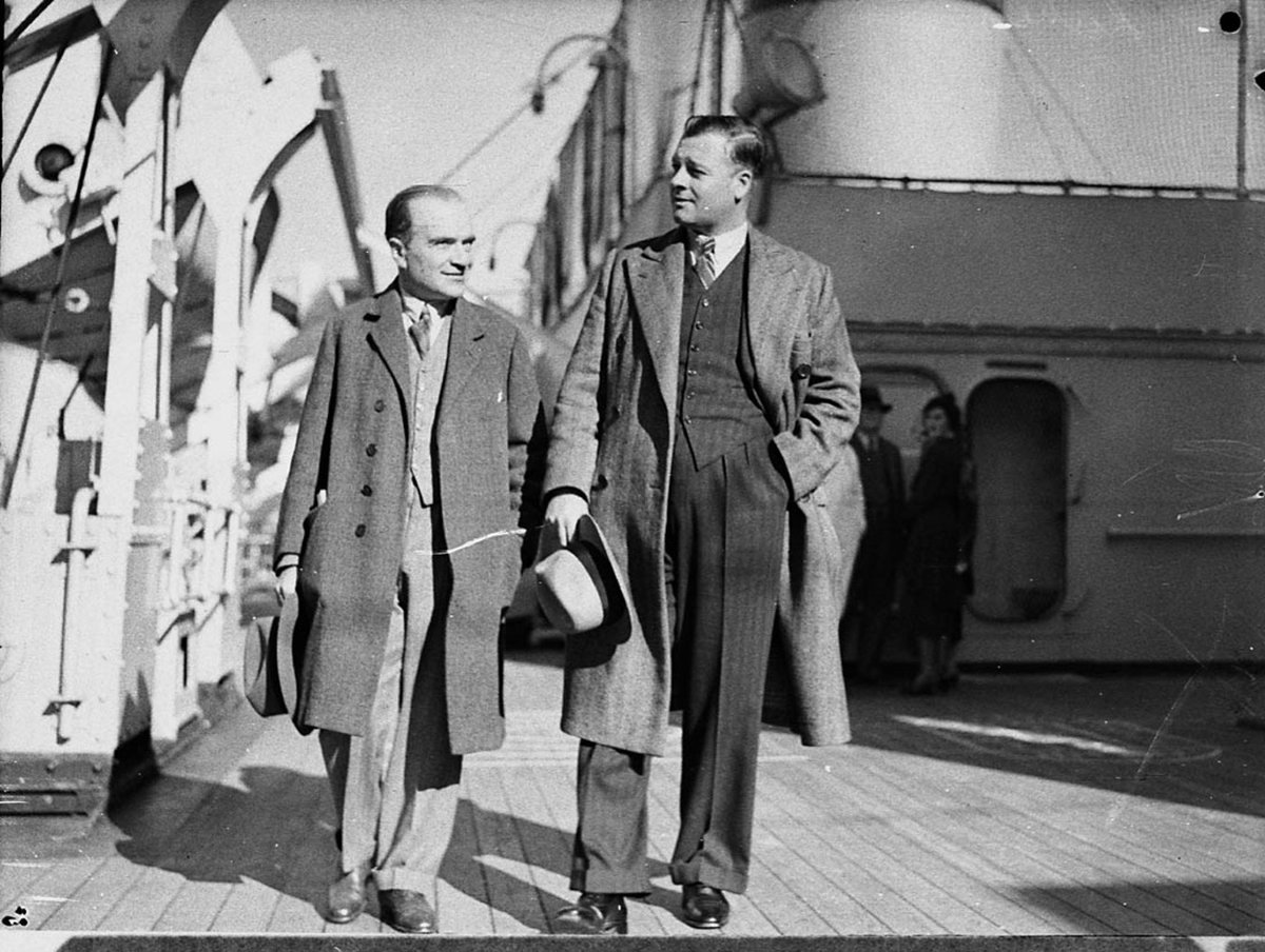 Arrivals by Monterey, Sydney (1937)
