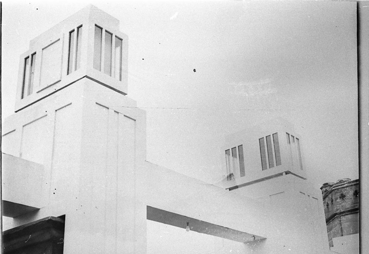 Art deco gates to Government House Gloucester Royal Visit 1934, Sydney city centre