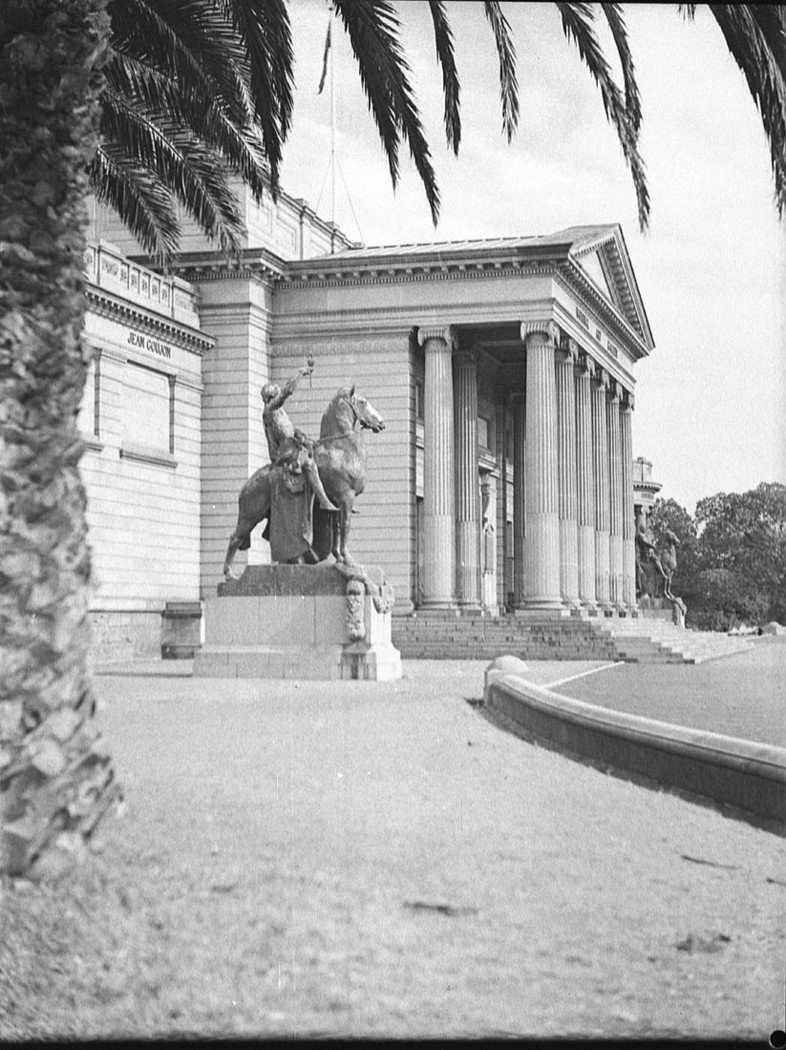 Art Gallery, Sydney city centre (1937)