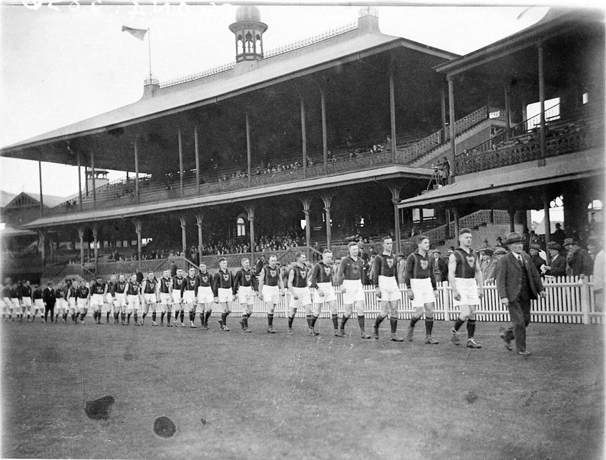 Australian National Football Council Interstate Carnival Sydney Cricket Ground 1933 Tasmanian team march, Moore Park