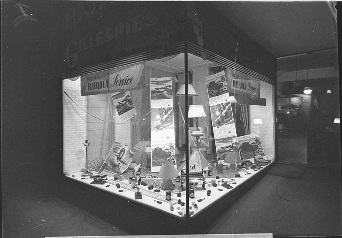 AWA Radiola window display in Gillespies store (1925–57)