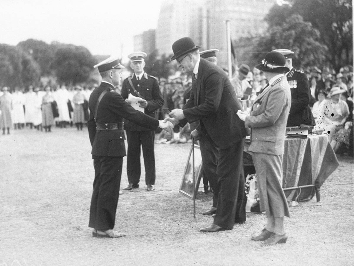 Award to a junior officer (1920s)