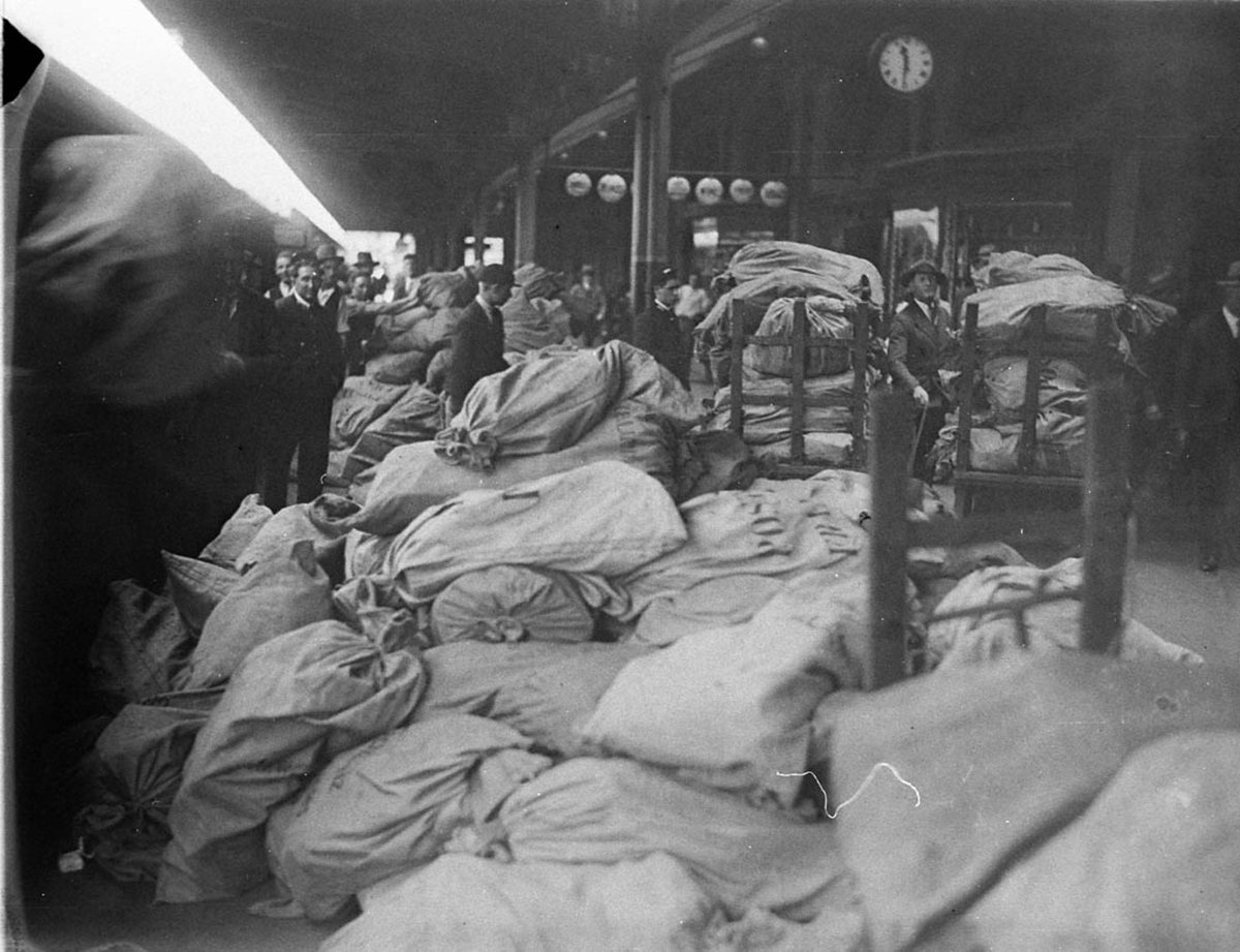 Bags of mail stacked up (1927–30)