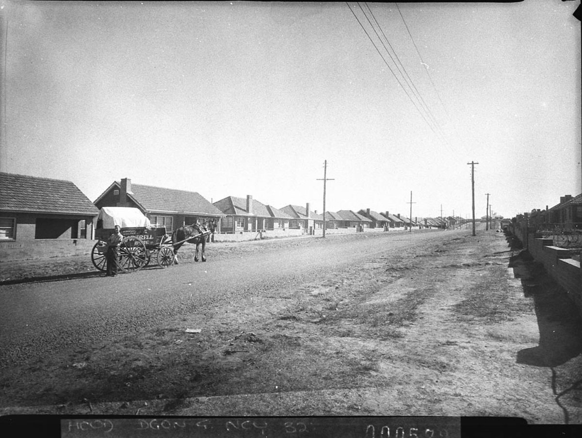 Bakers cart at Lidcombe Auburn or Bankstown taken for Charles A Morgan MHR (1946)