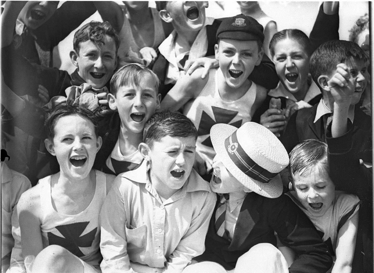 Boys cheer squad (1934)