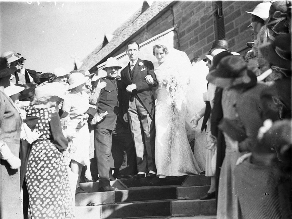 Bridegroom in tails morning pants and spats (1925–57)