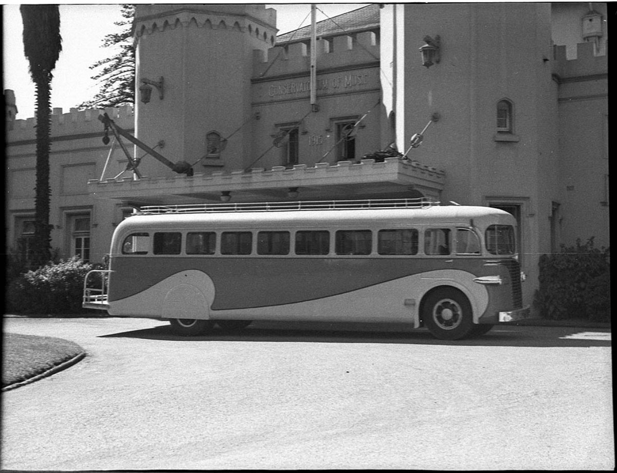 Bus (1947)