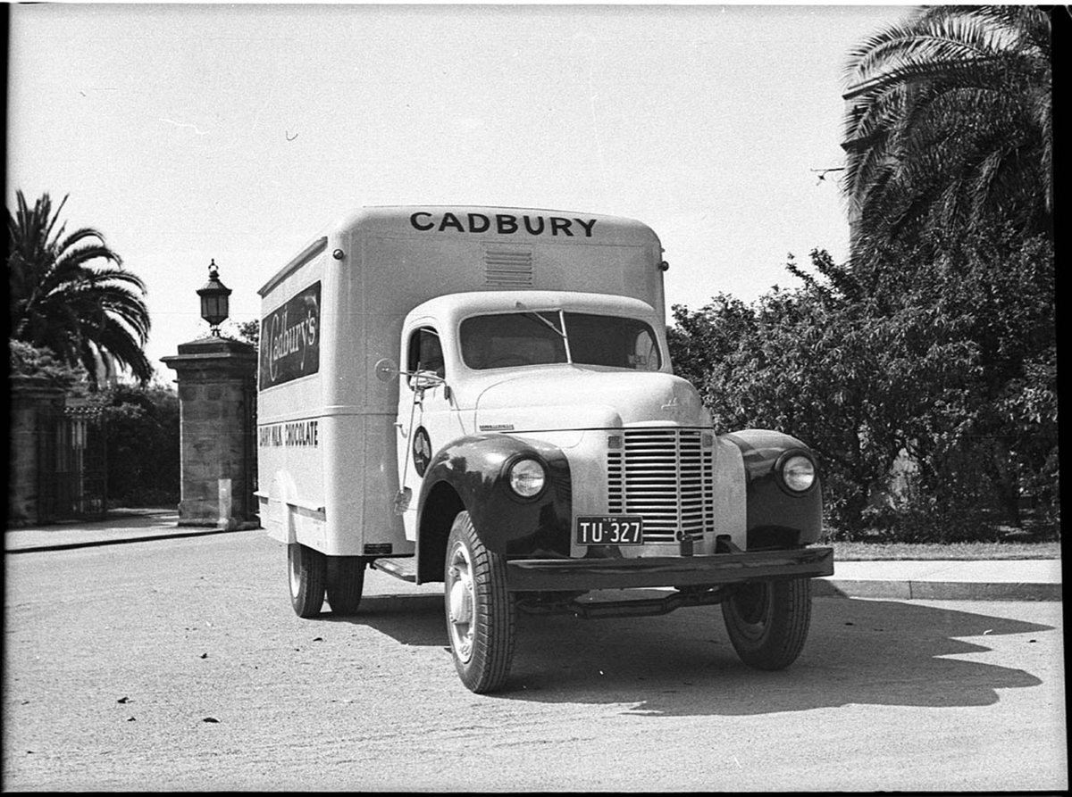 CadburyFryPascall motor truck (1946)