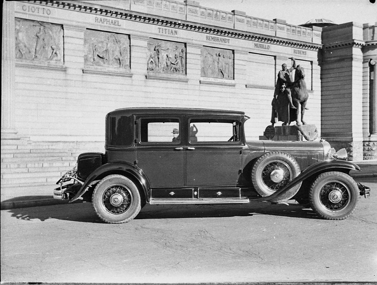 Cadillac sedan taken for Liberty Motors (1937)