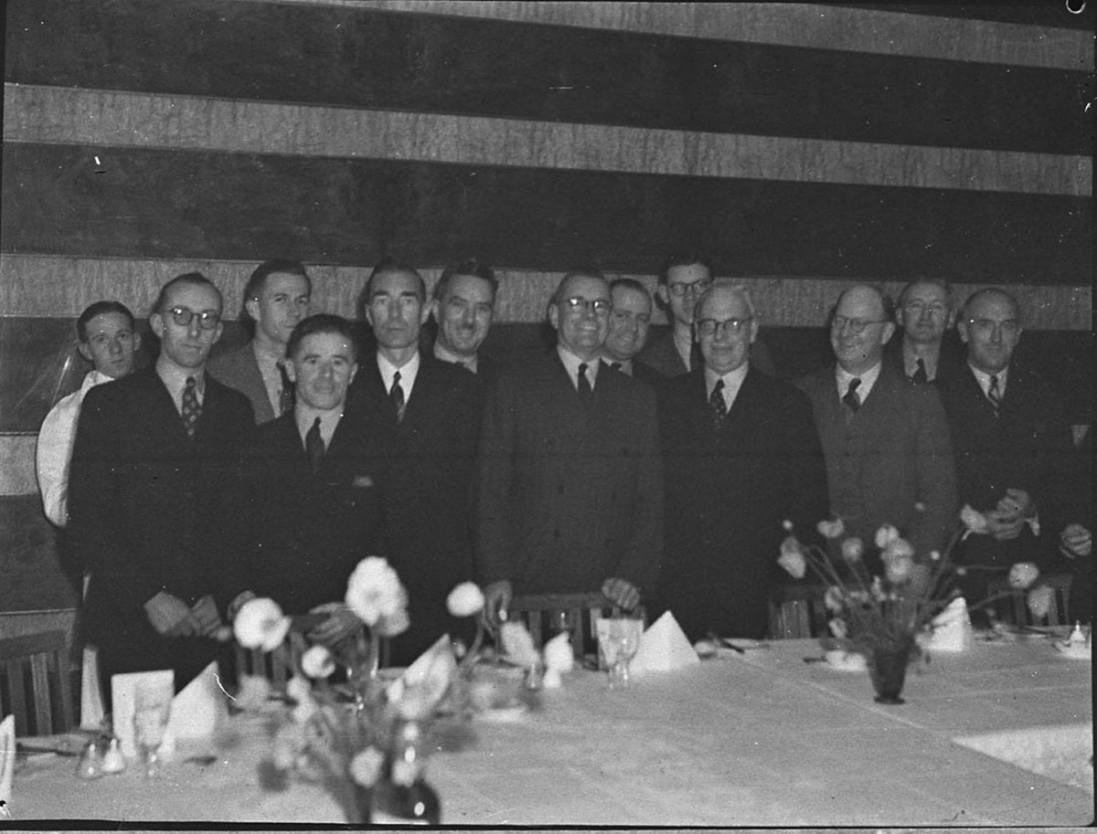 Commonwealth Broadcasting Corporation Network Conference taken for radio station 2UW (1938)