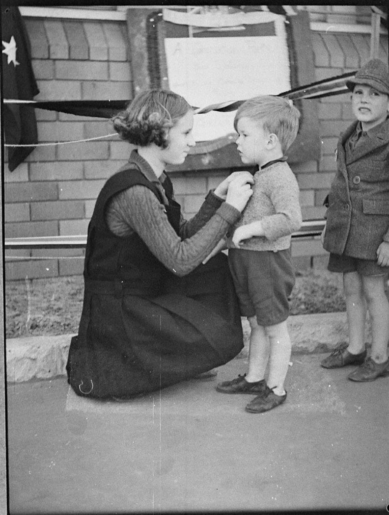 Coronation party for kindergarten (1937)
