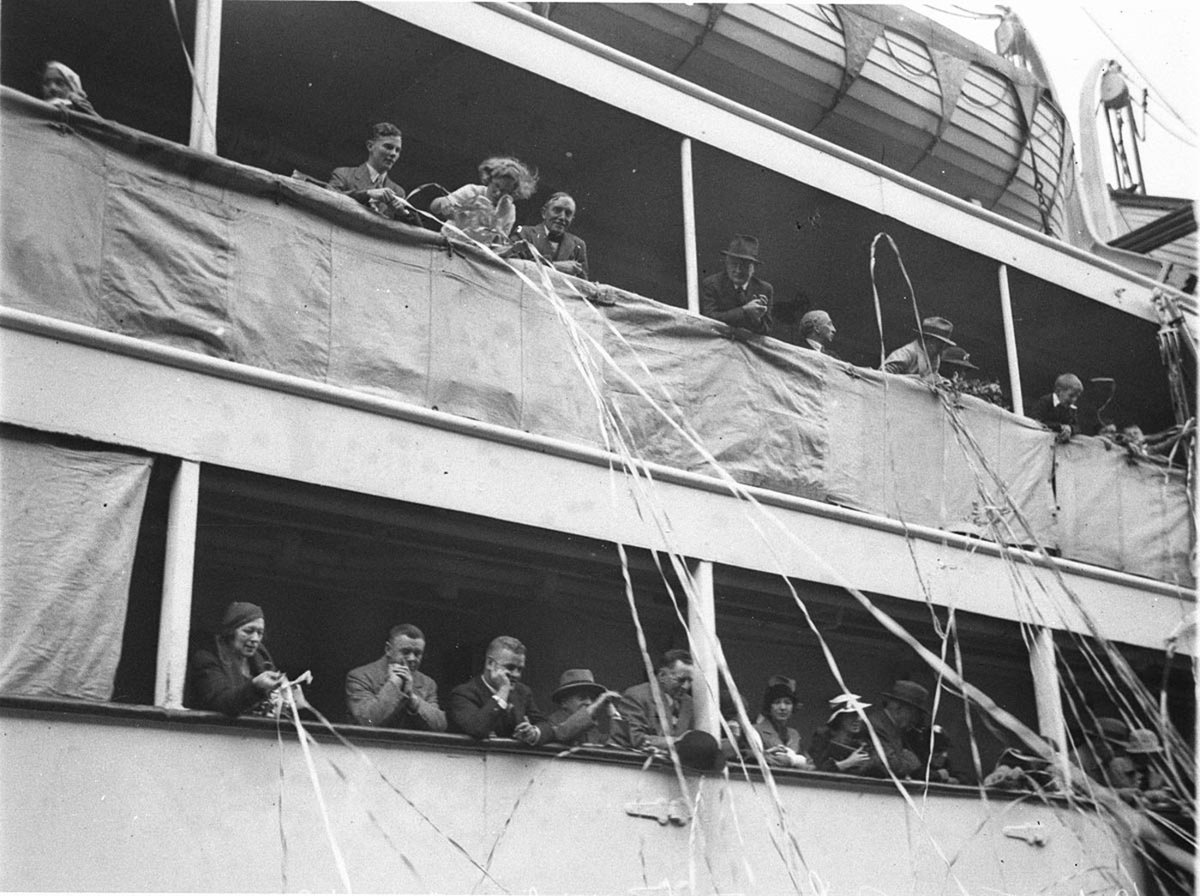 Departure by ship (1930s)