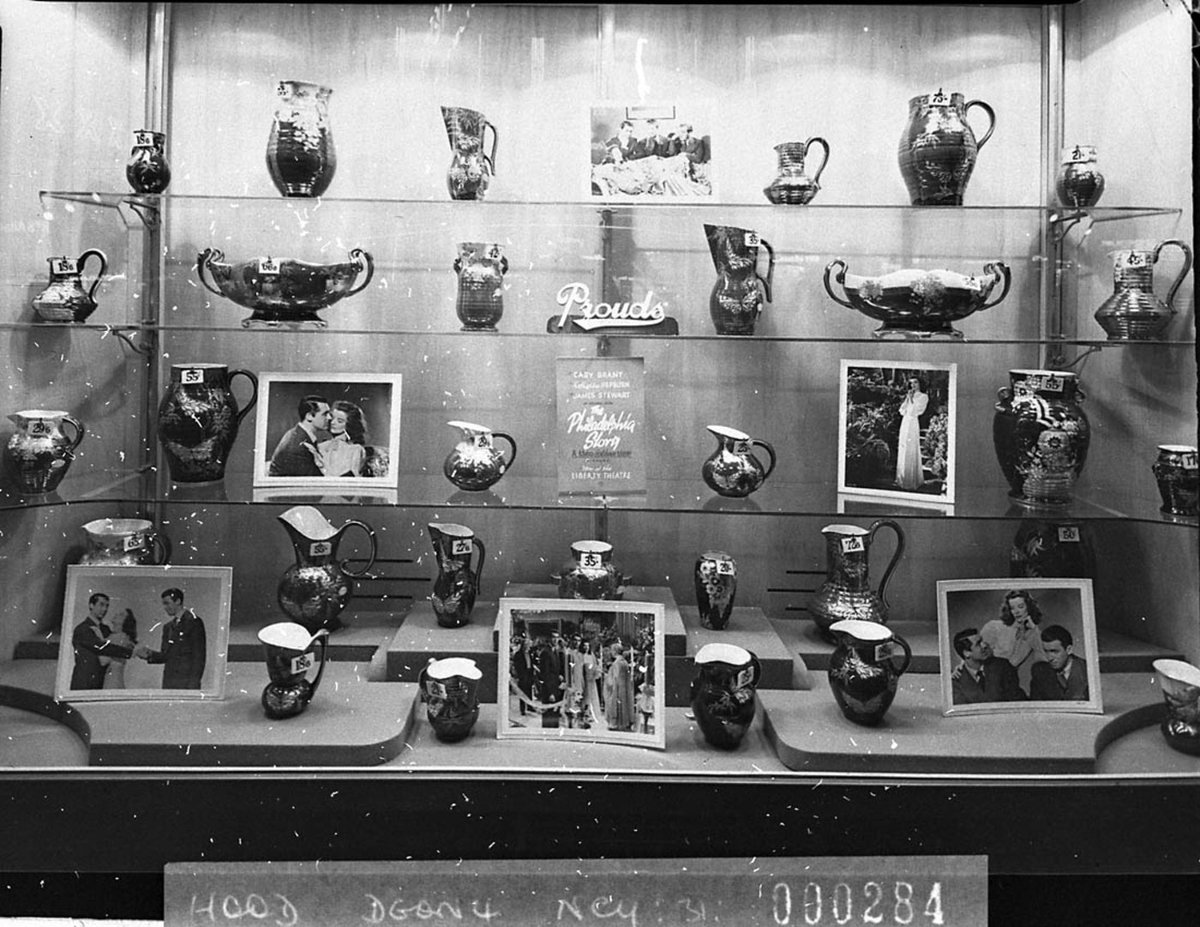 Display of fine china in Prouds window MGM Philadelphia Story (1941)
