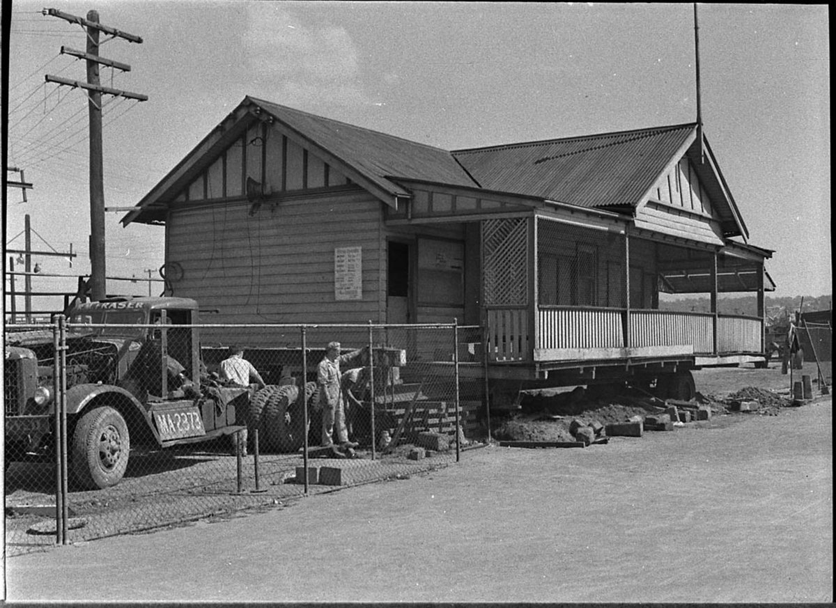 District Park Club House (1957)