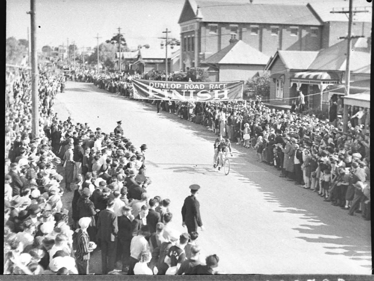Dunlop road race (1937)