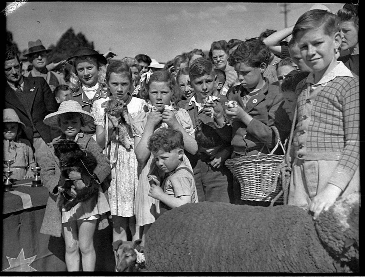 Eastwood pet parade (1947)