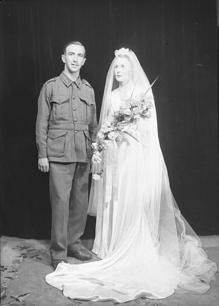 EmmertonChinnery wedding (1940)