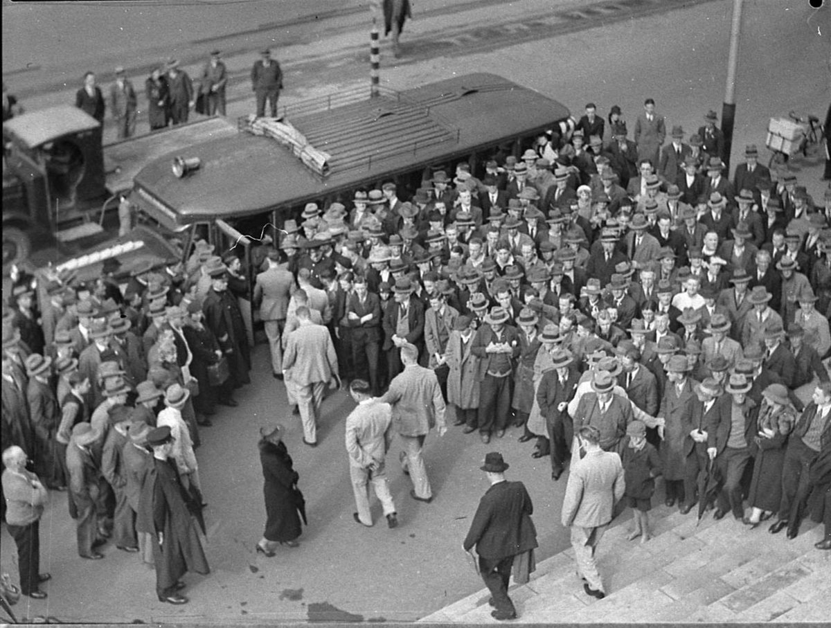 English footballers (1930s)