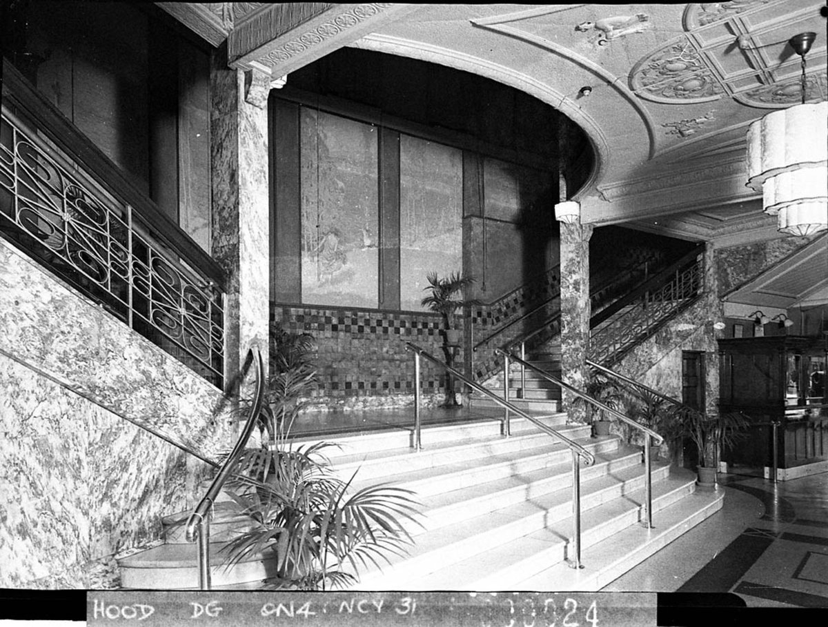 Entrance foyer and stairs Kings Cross Theatre (1940)