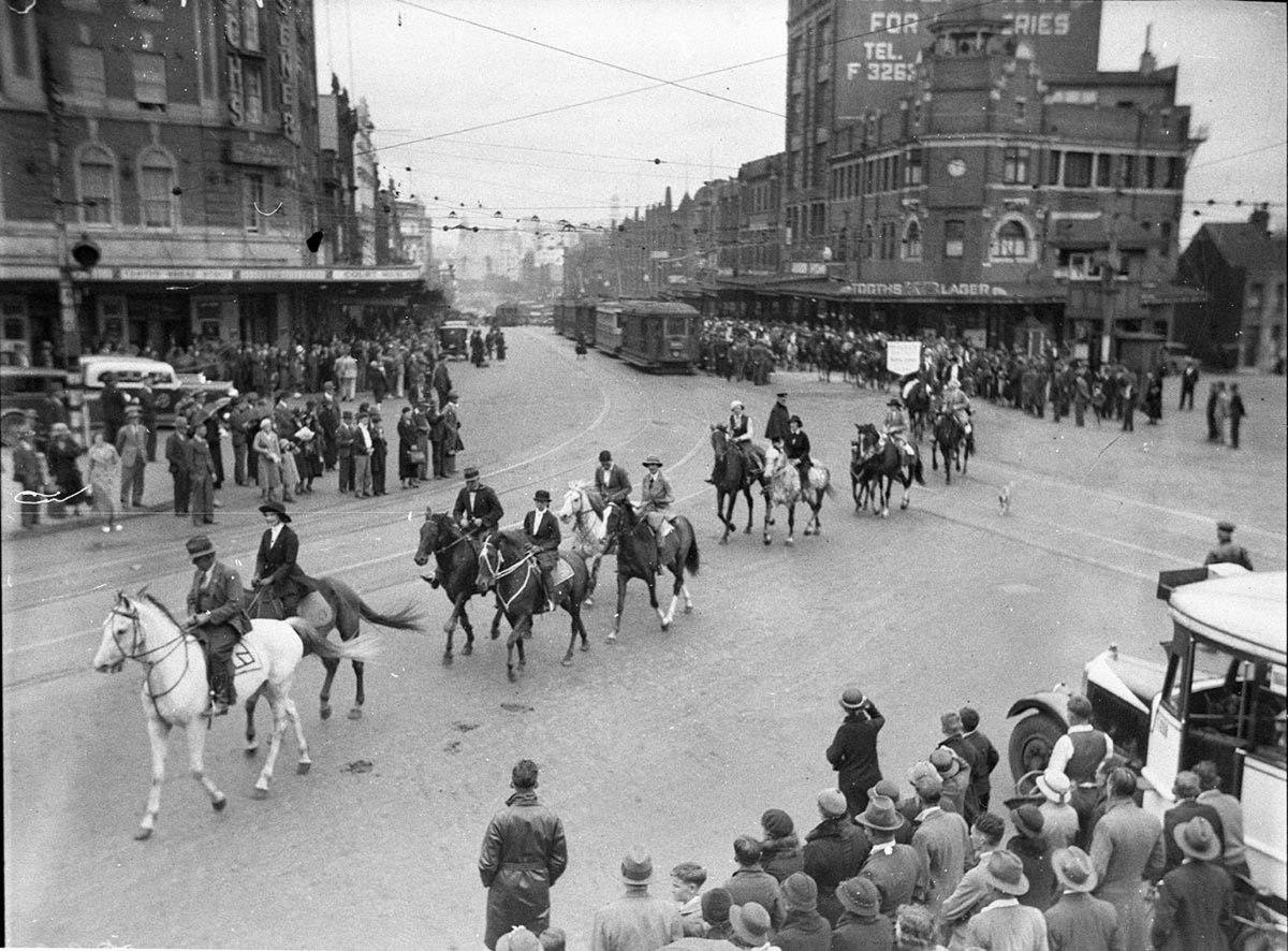 Equestrians (c. 1934)