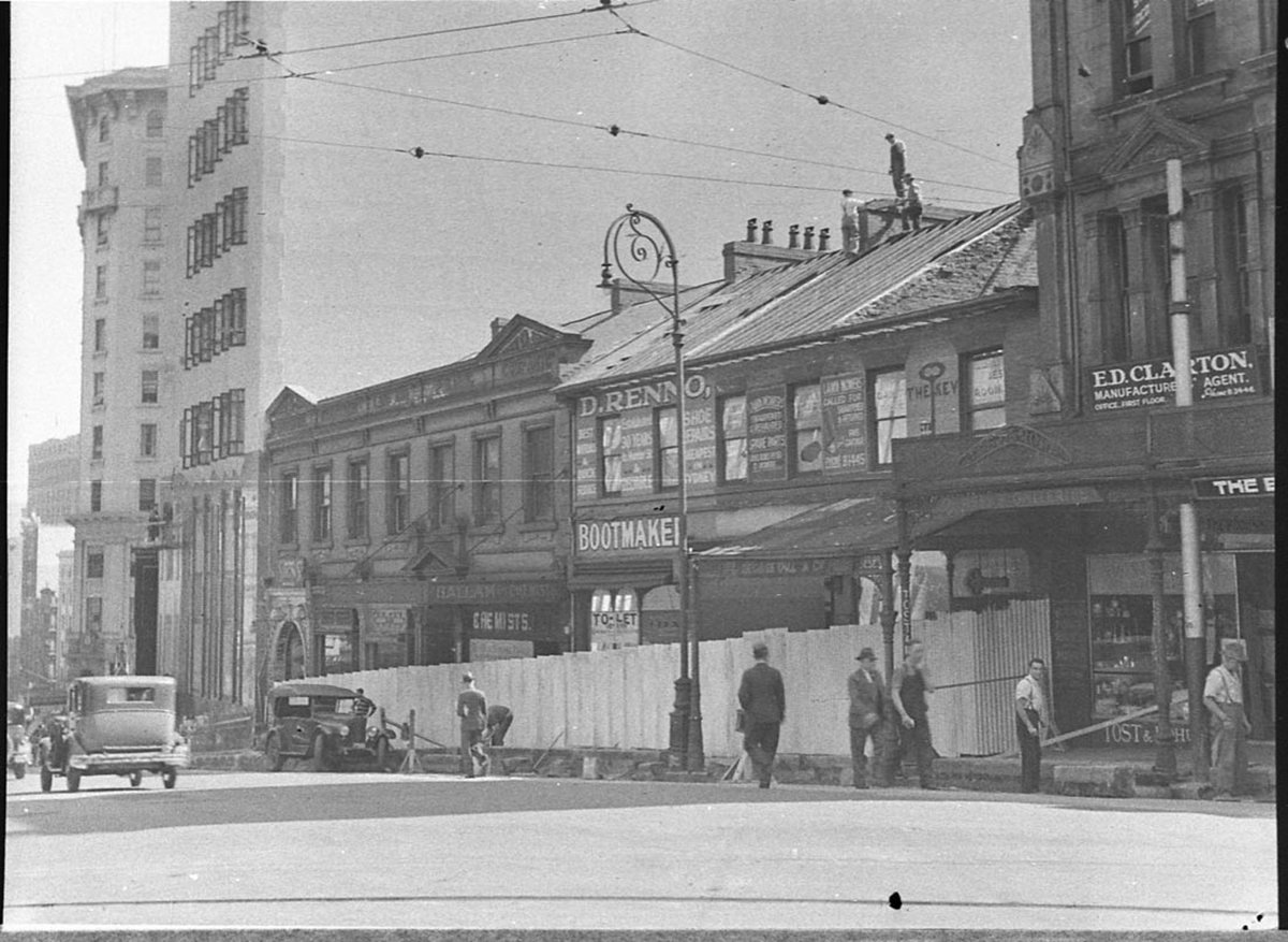 Excavations for Temperance Hotel taken for Stephen Taylor (1936)