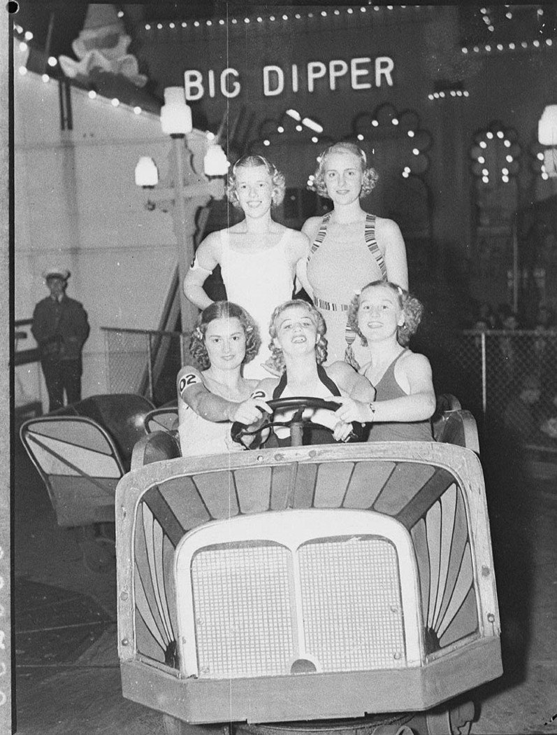 Finalists in bathing beauties competition (1937)