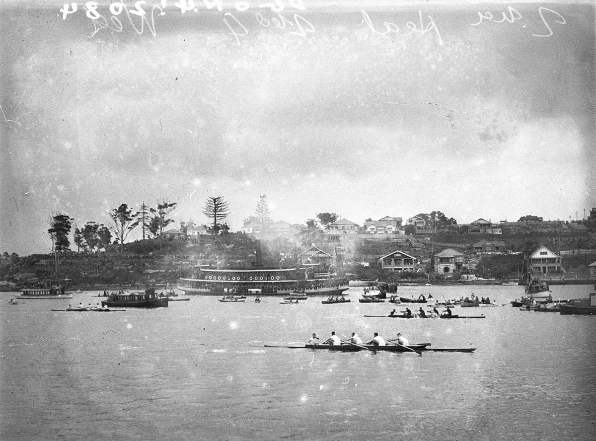 Finish of fours (c. 1929)