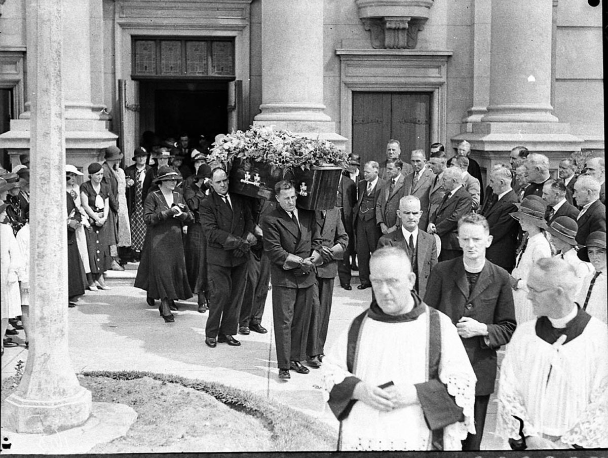 Flannery funeral (1935)