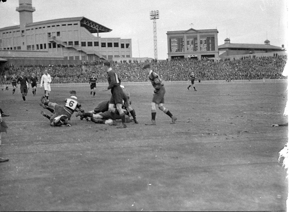 Football Rugby Union or Rugby League, 1935