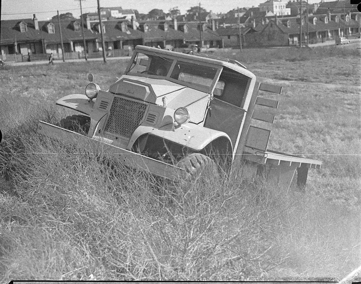 Ford truck (1953)