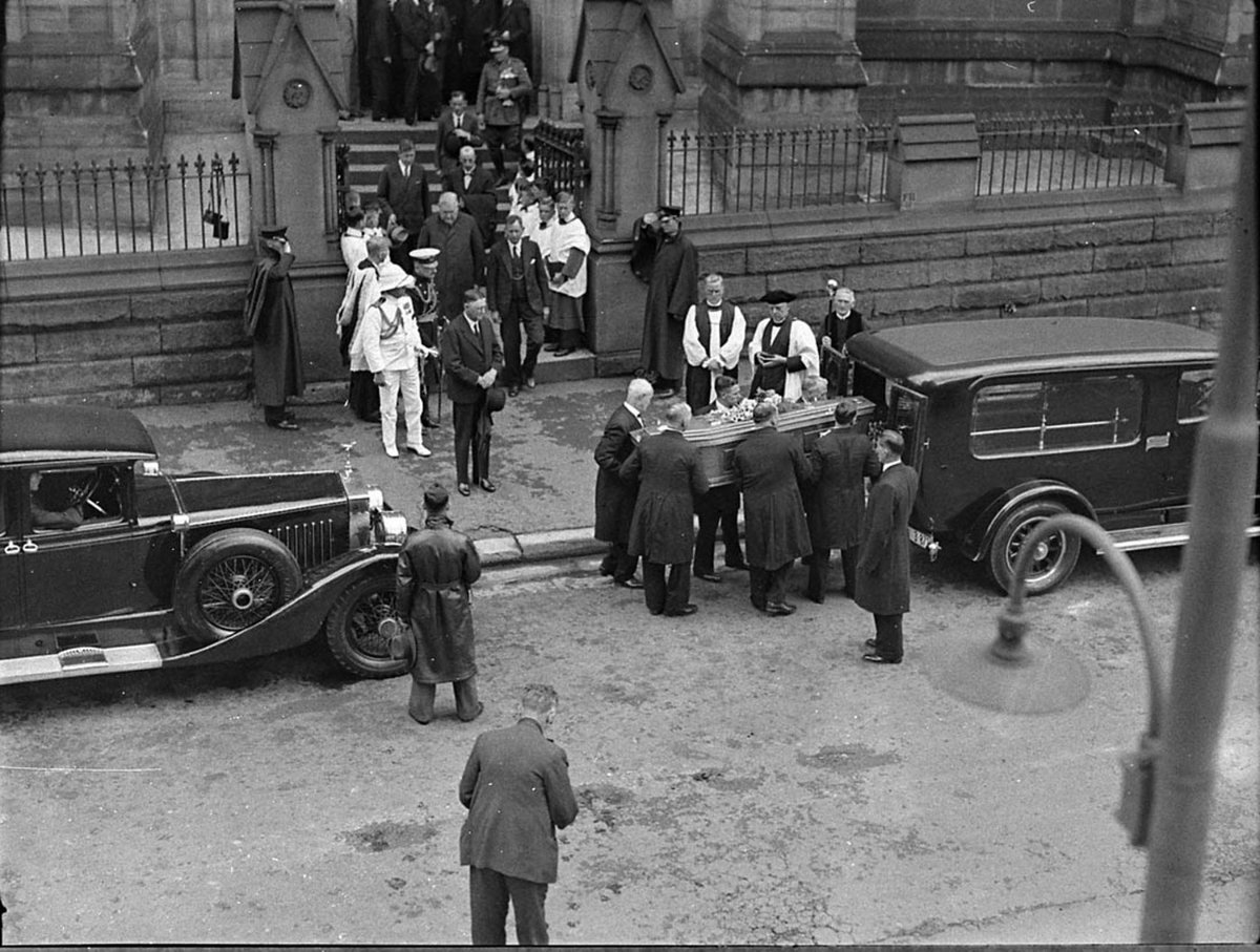 Funeral at St Andrews Cathedral, Sydney city centre (1930s)