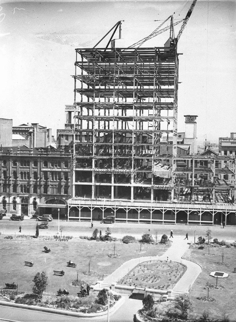 Gollin Cos new railway administrative building at Wynyard Square, Sydney city centre (1934)